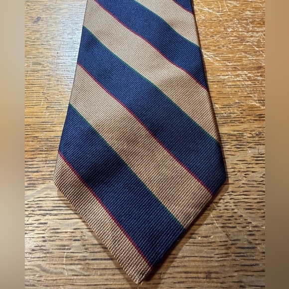 Brooks Brothers Gold Navy Red Green Diagonal Stripe All Silk Neck Tie - Picture 5 of 5